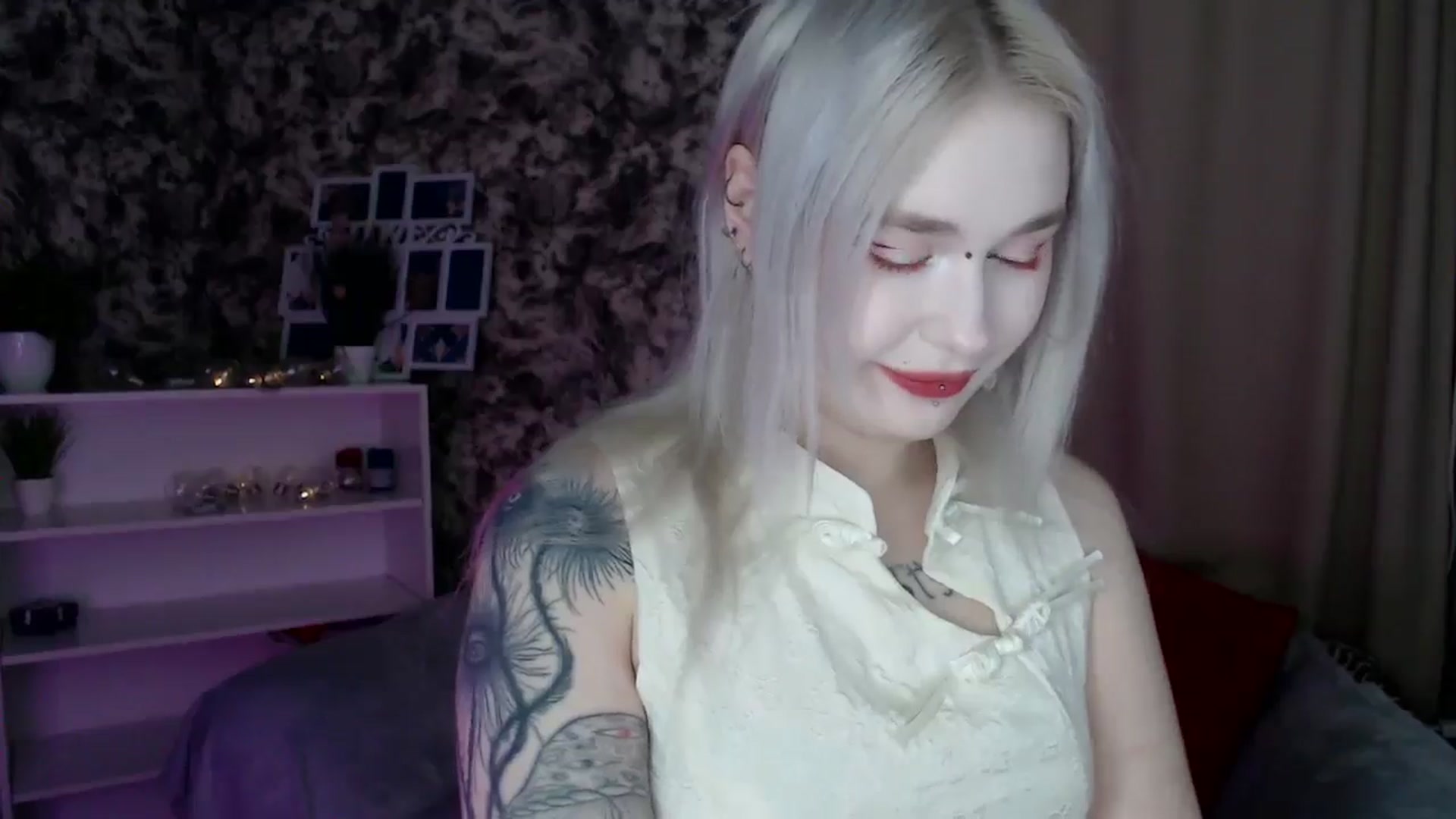 Gallery image thumbnail from Killinna's myfreecams stream on, 02/28/2025, 16:41 image 5 of 20