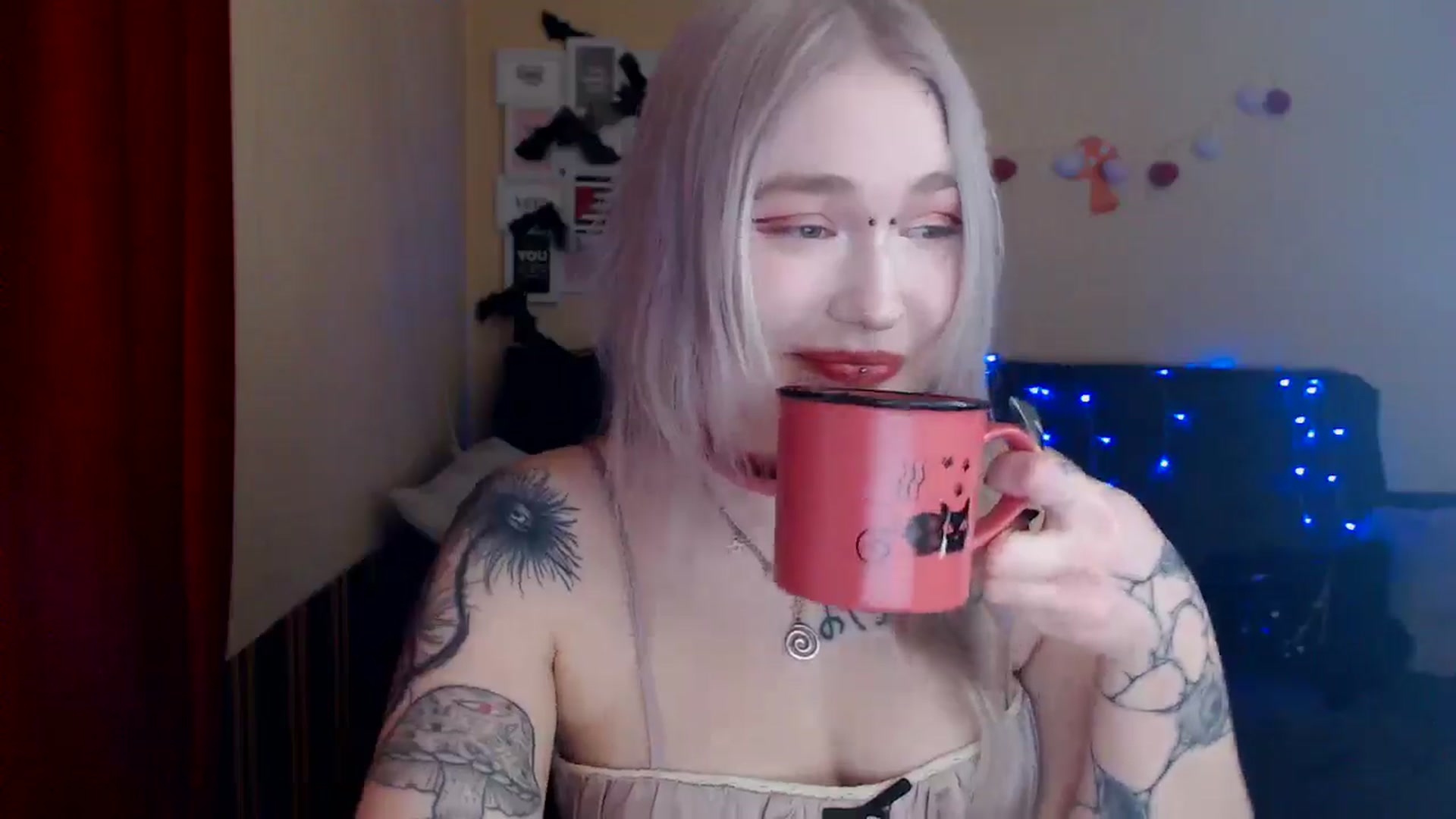 Gallery image thumbnail from Killinna's myfreecams stream on, 03/04/2025, 15:33 image 14 of 20