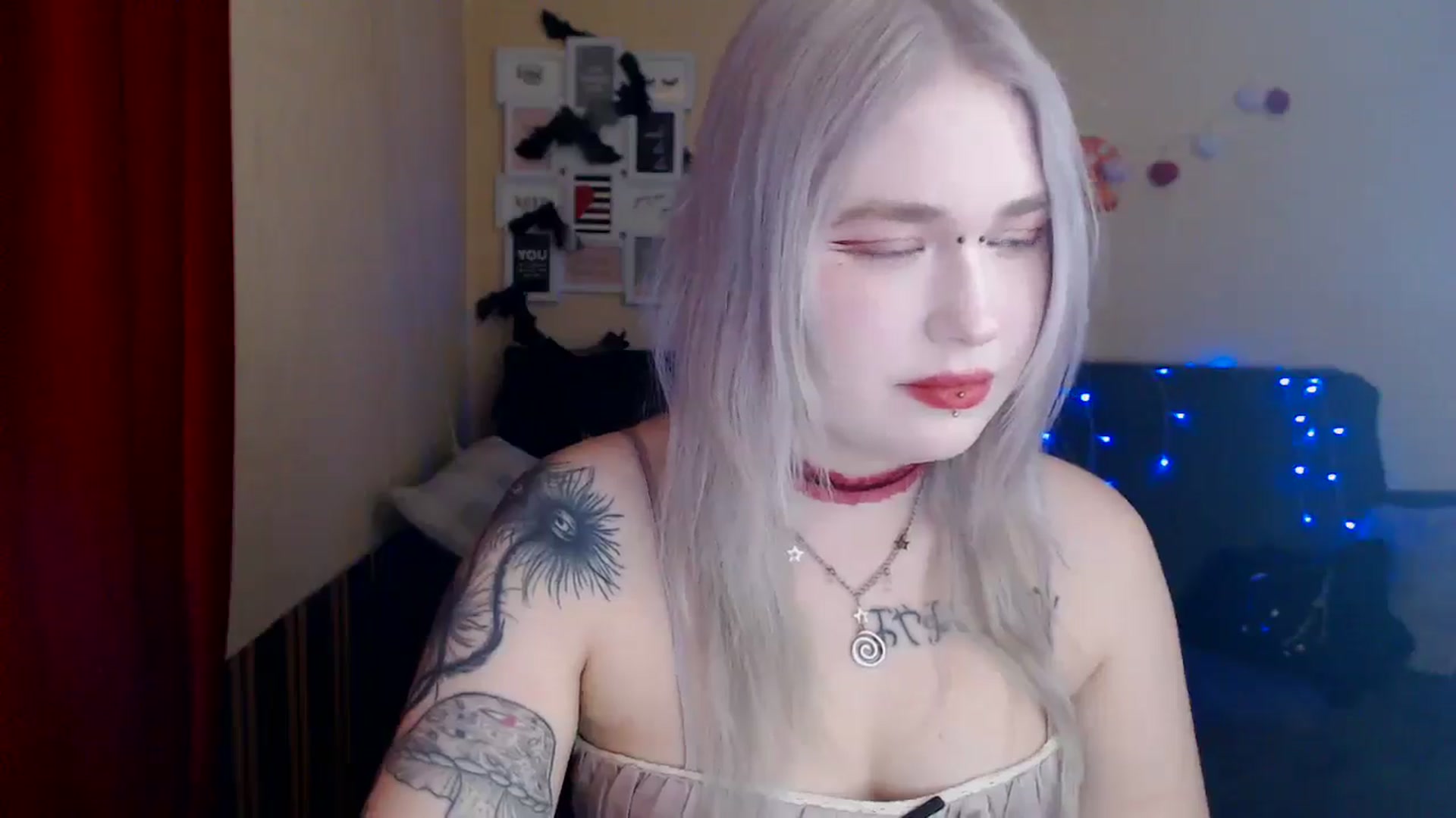 Gallery image thumbnail from Killinna's myfreecams stream on, 03/04/2025, 15:33 image 13 of 20