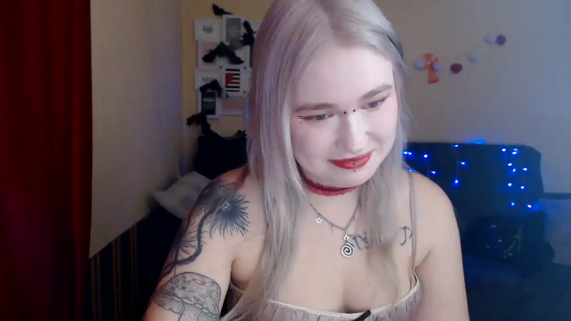 Gallery image thumbnail from Killinna's myfreecams stream on, 03/04/2025, 15:33 image 6 of 20