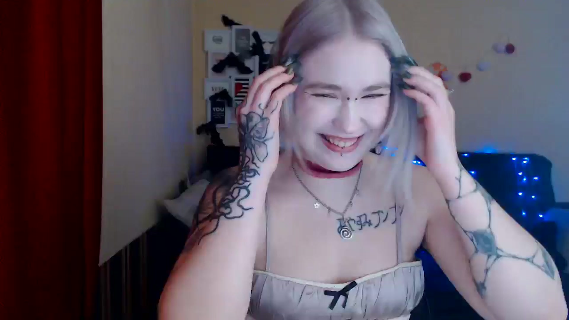 Gallery image thumbnail from Killinna's myfreecams stream on, 03/04/2025, 17:13 image 5 of 20