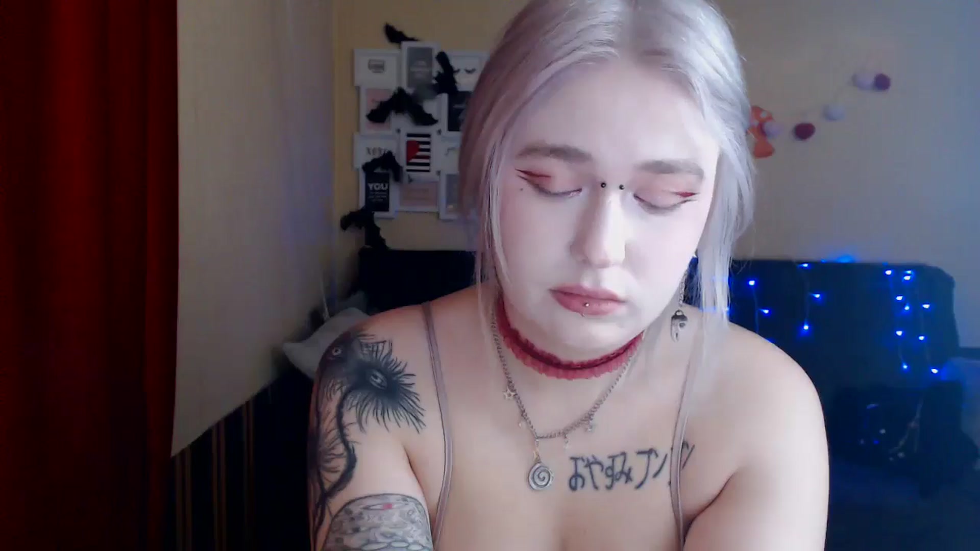 Gallery image thumbnail from Killinna's myfreecams stream on, 03/04/2025, 17:13 image 14 of 20
