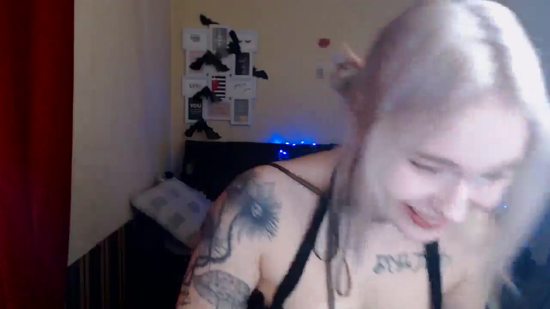 Gallery image thumbnail from Killinna's myfreecams stream on, 03/06/2025, 16:17 image 4 of 20