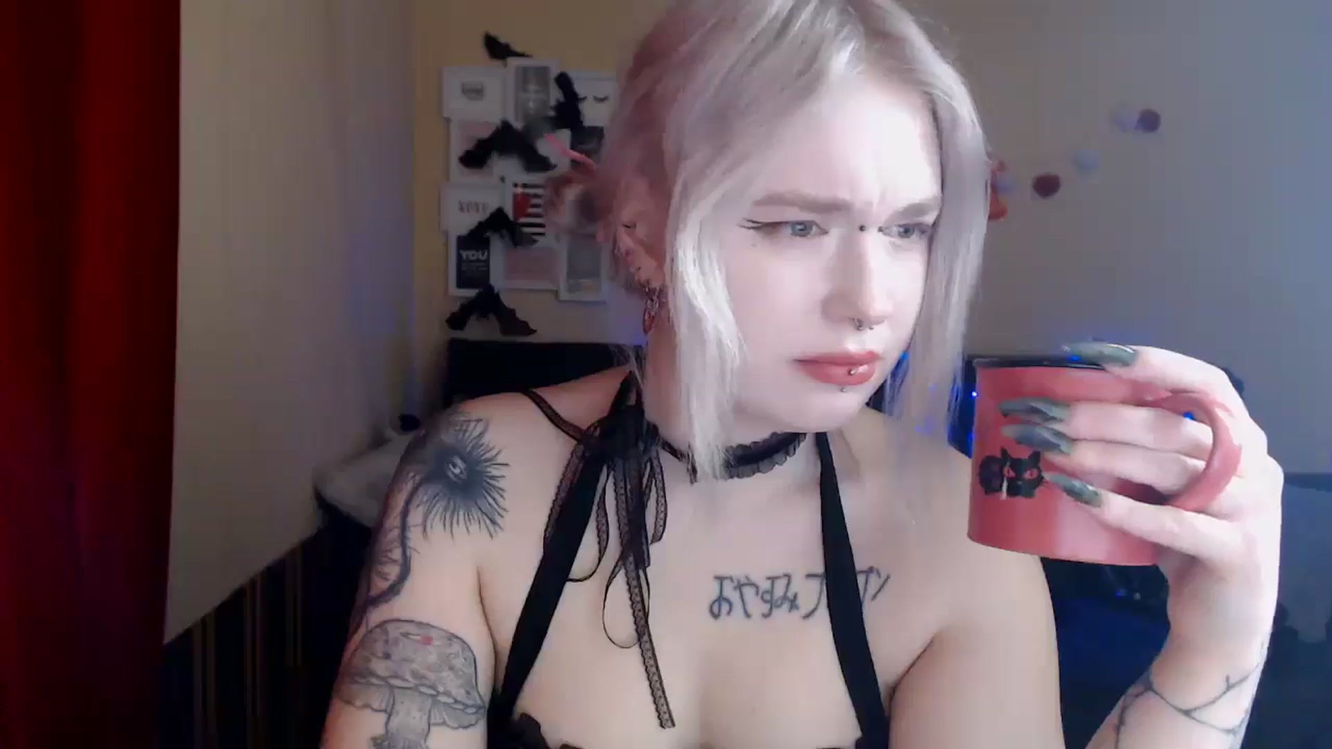 Gallery image thumbnail from Killinna's myfreecams stream on, 03/06/2025, 16:17 image 7 of 20