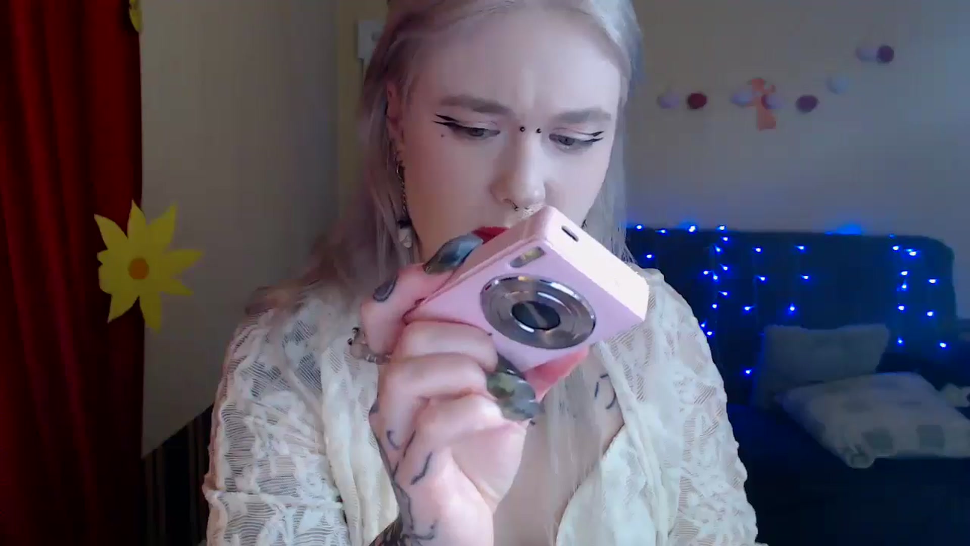 Gallery image thumbnail from Killinna's myfreecams stream on, 03/13/2025, 17:10 image 6 of 20