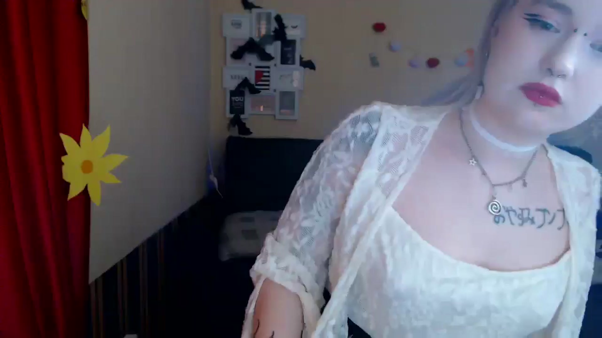 Gallery image thumbnail from Killinna's myfreecams stream on, 03/13/2025, 17:10 image 7 of 20