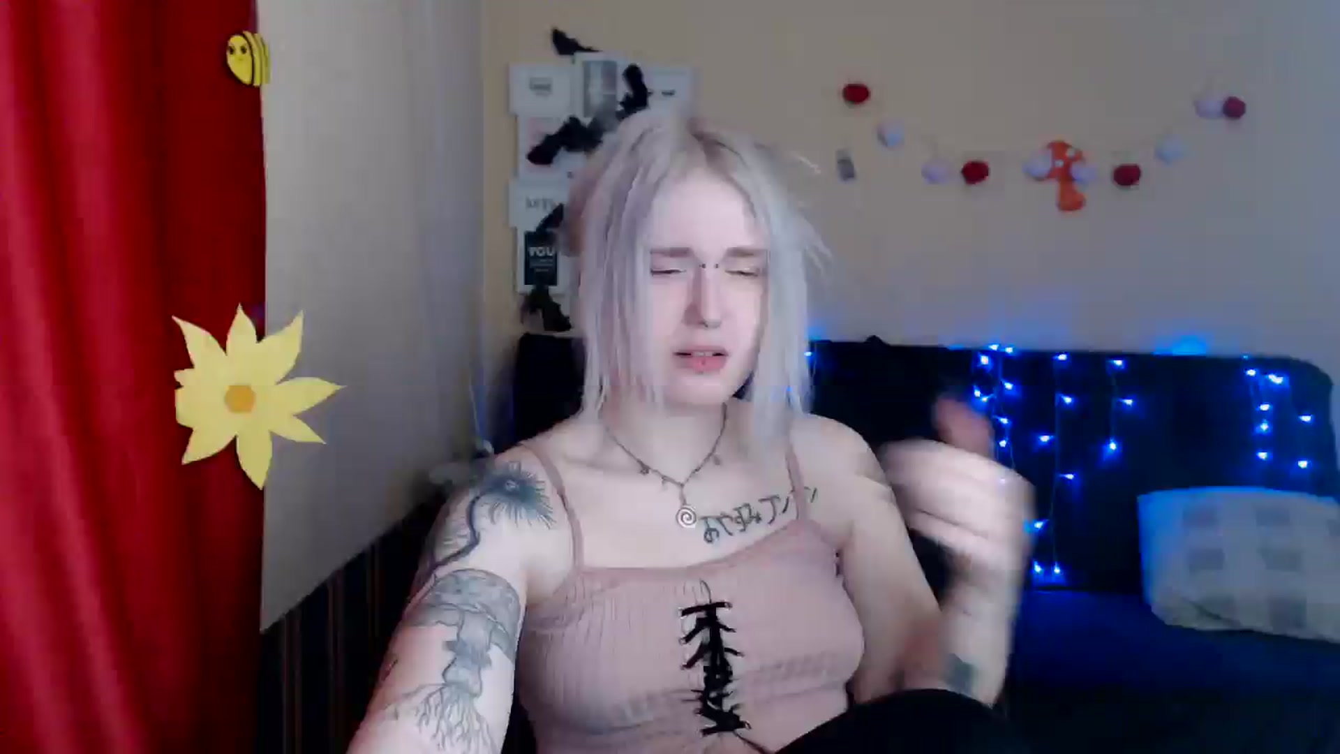 Gallery image thumbnail from Killinna's myfreecams stream on, 03/15/2025, 15:16 image 18 of 20
