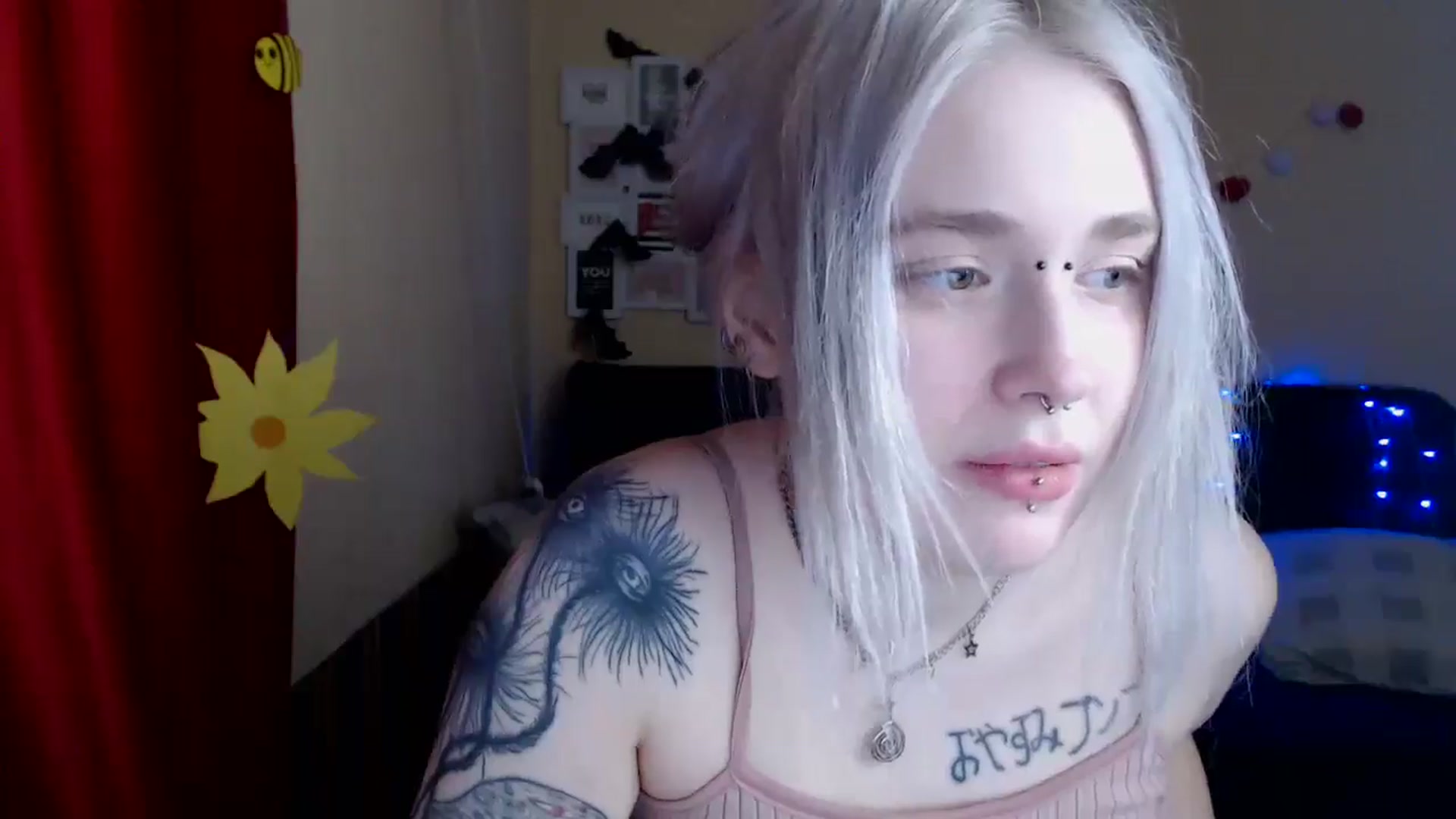 Gallery image thumbnail from Killinna's myfreecams stream on, 03/15/2025, 15:16 image 10 of 20