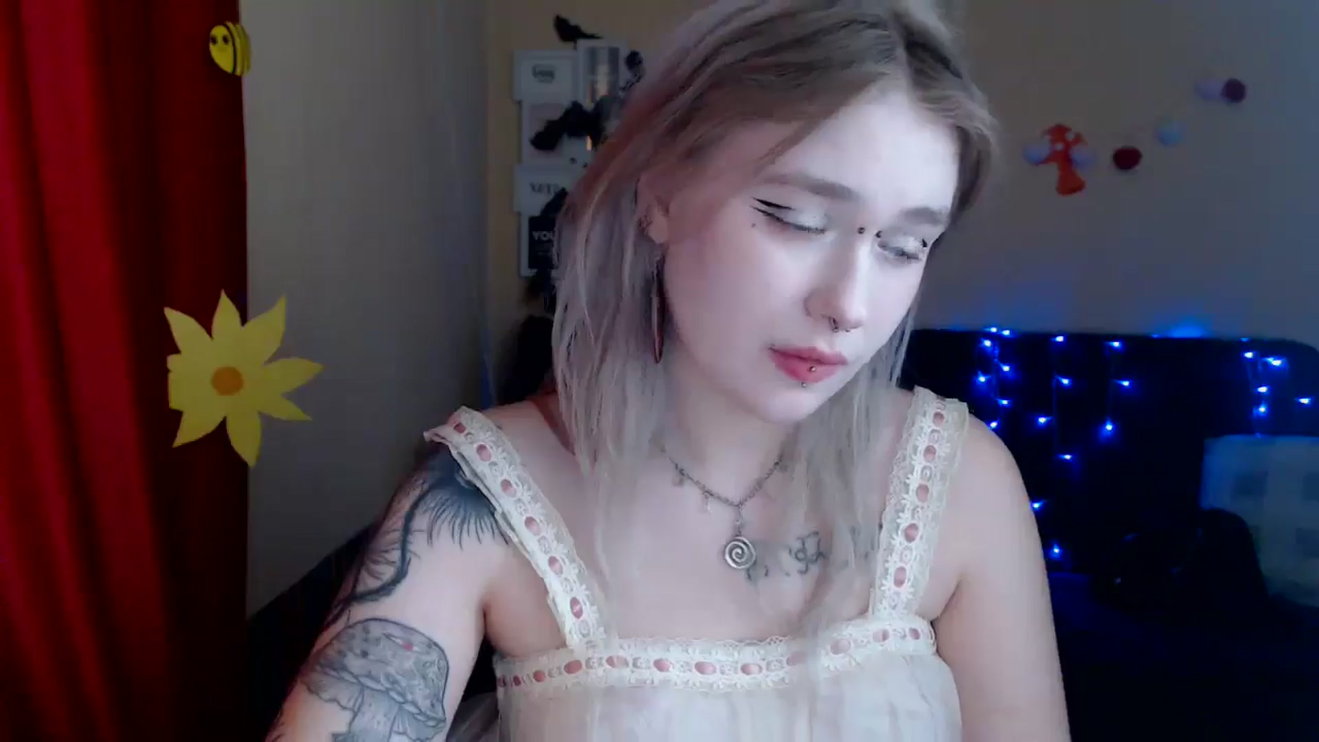 Gallery image thumbnail from Killinna's myfreecams stream on, 03/17/2025, 15:33 image 13 of 20