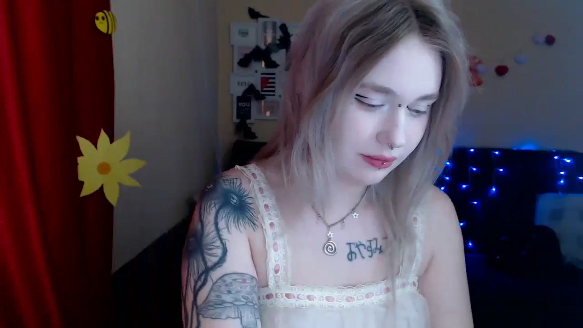 Gallery image thumbnail from Killinna's myfreecams stream on, 03/17/2025, 15:33 image 3 of 20