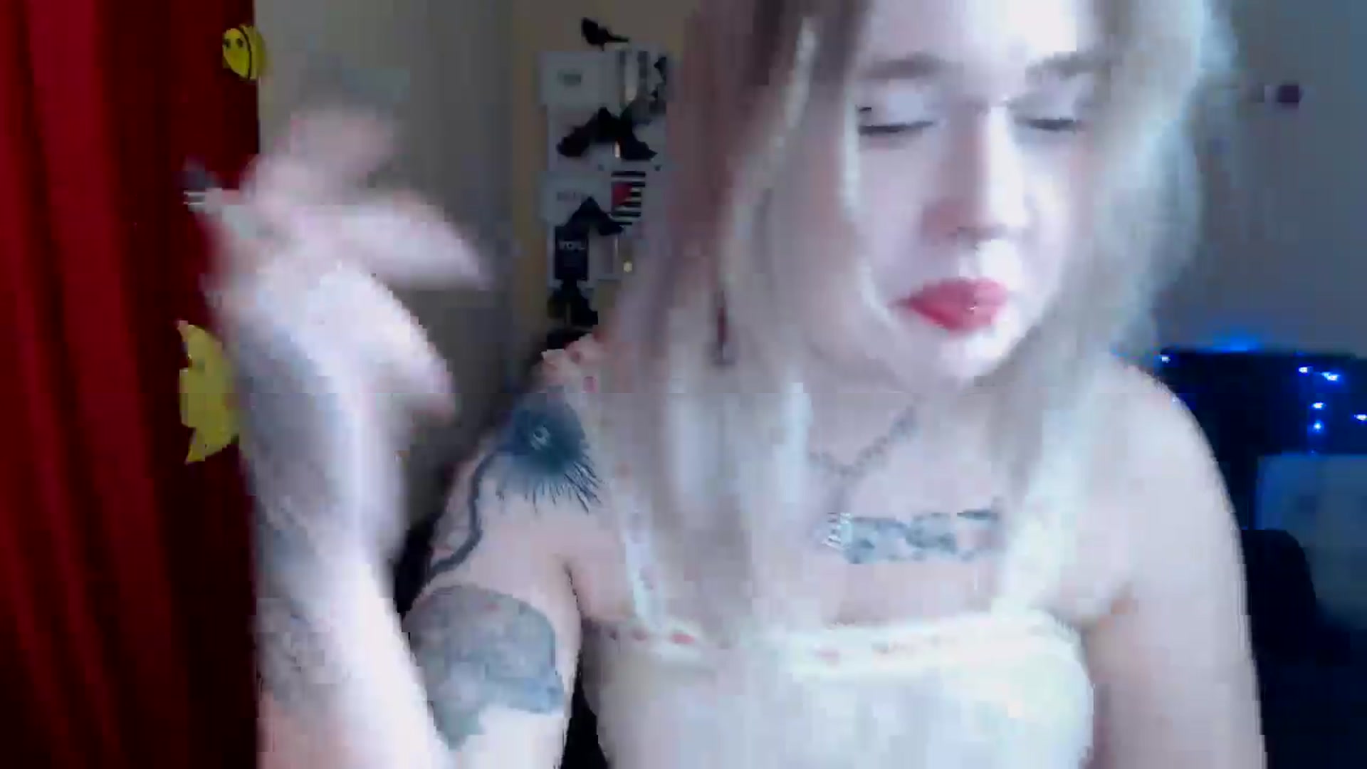 Gallery image thumbnail from Killinna's myfreecams stream on, 03/17/2025, 15:33 image 6 of 20