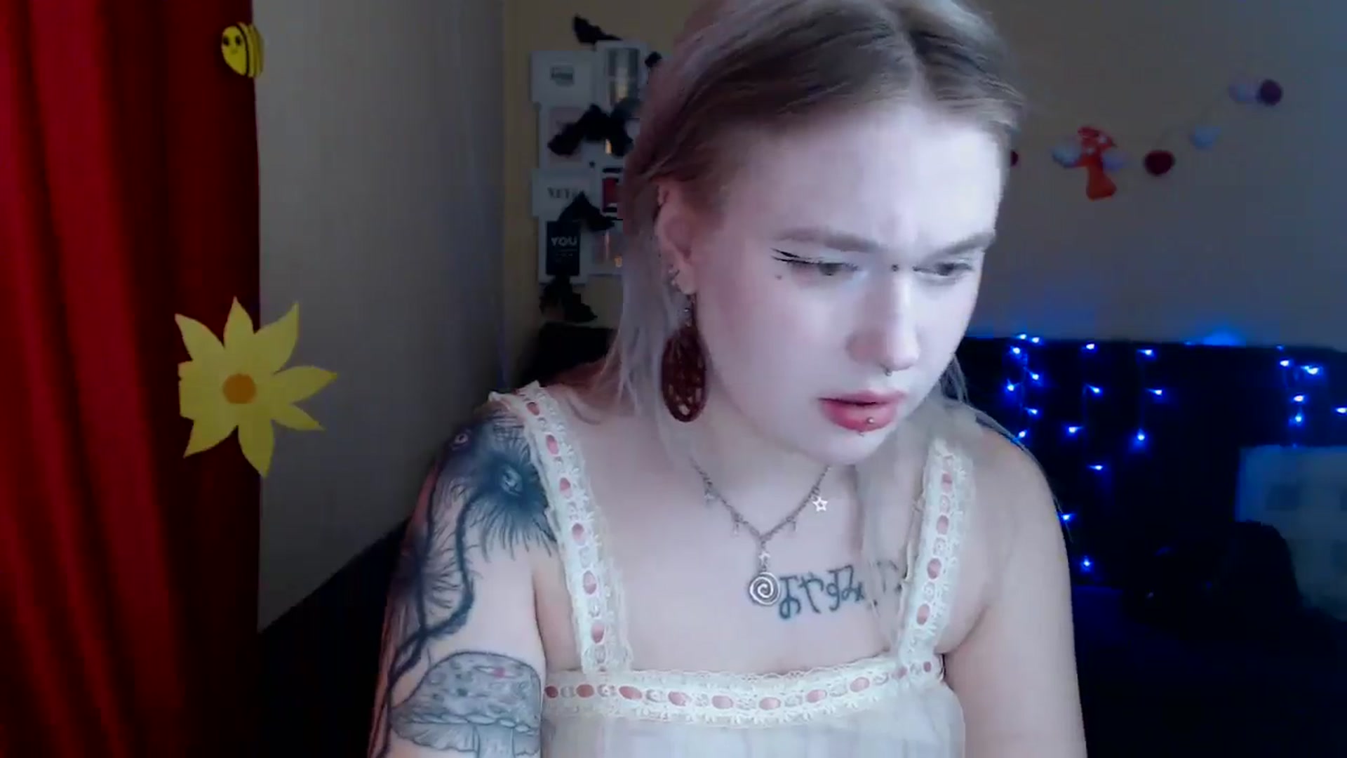 Gallery image thumbnail from Killinna's myfreecams stream on, 03/17/2025, 15:33 image 9 of 20
