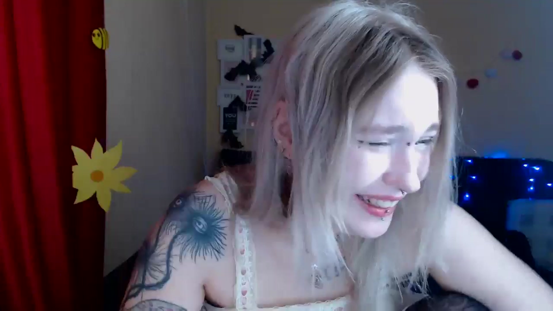 Gallery image thumbnail from Killinna's myfreecams stream on, 03/17/2025, 15:33 image 14 of 20