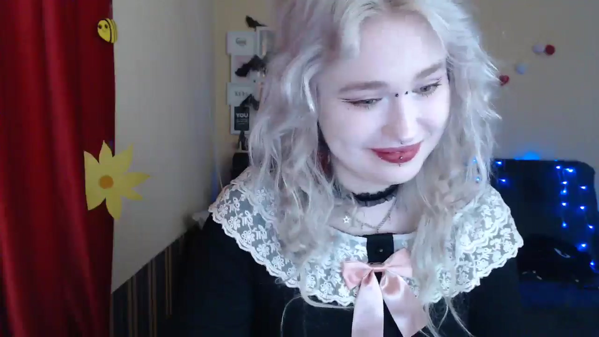 Gallery image thumbnail from Killinna's myfreecams stream on, 03/19/2025, 16:28 image 10 of 20