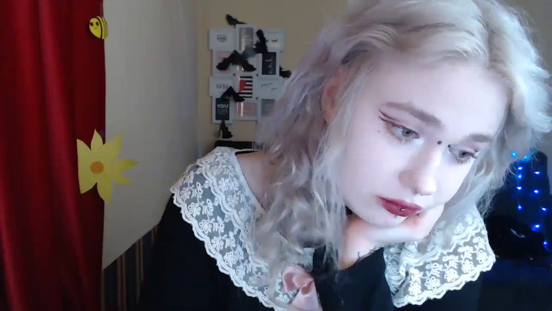 Gallery image thumbnail from Killinna's myfreecams stream on, 03/19/2025, 16:28 image 6 of 20
