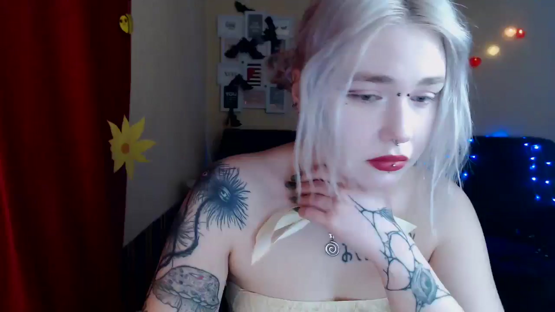Gallery image thumbnail from Killinna's myfreecams stream on, 03/20/2025, 15:34 image 11 of 20