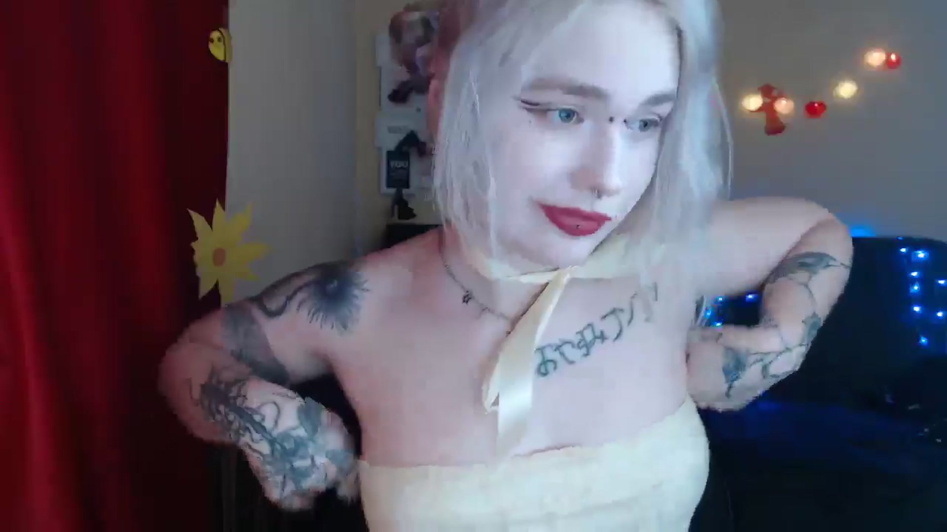 Gallery image thumbnail from Killinna's myfreecams stream on, 03/20/2025, 15:34 image 2 of 20