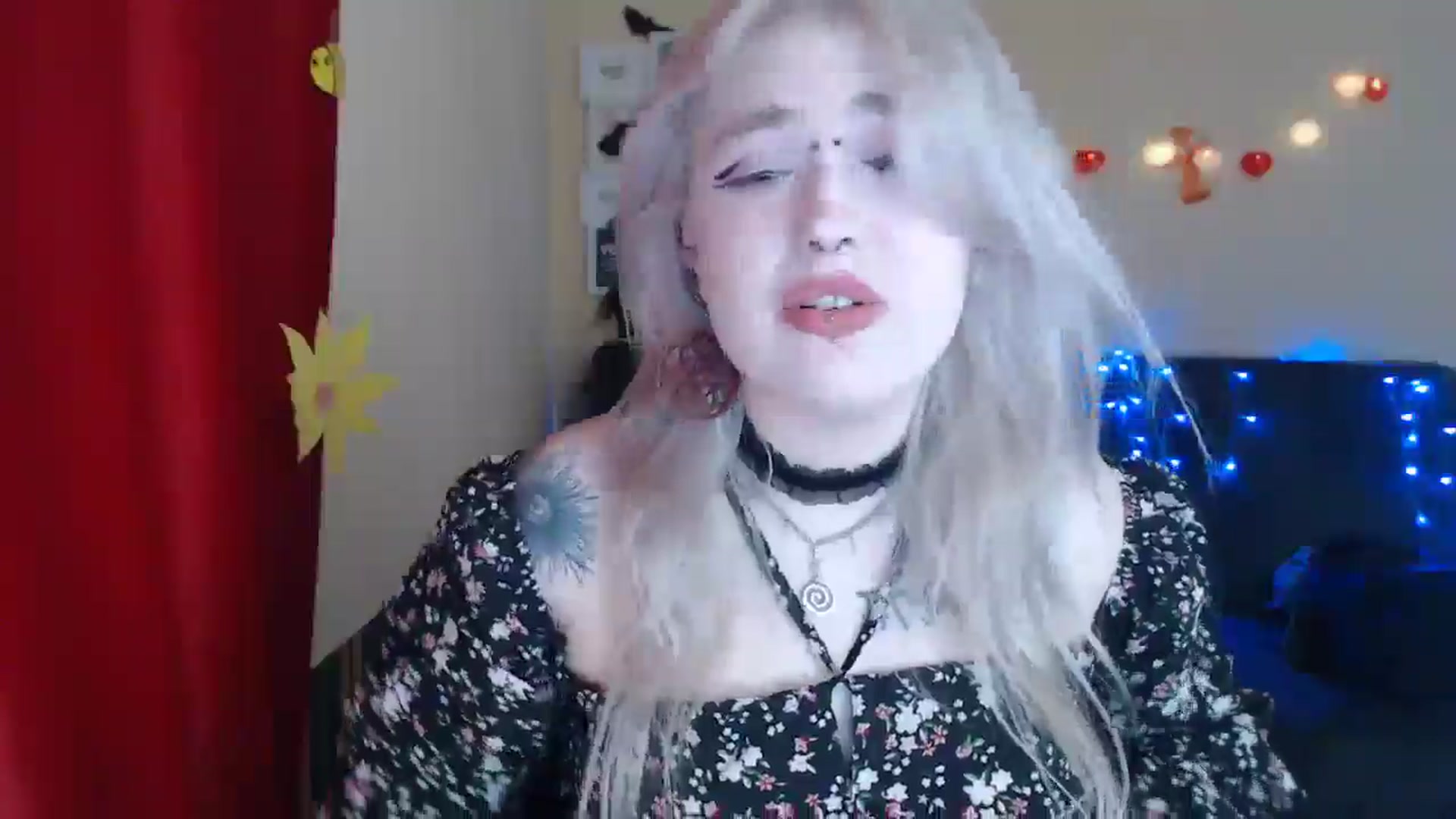 Gallery image thumbnail from Killinna's myfreecams stream on, 03/22/2025, 13:45 image 7 of 20