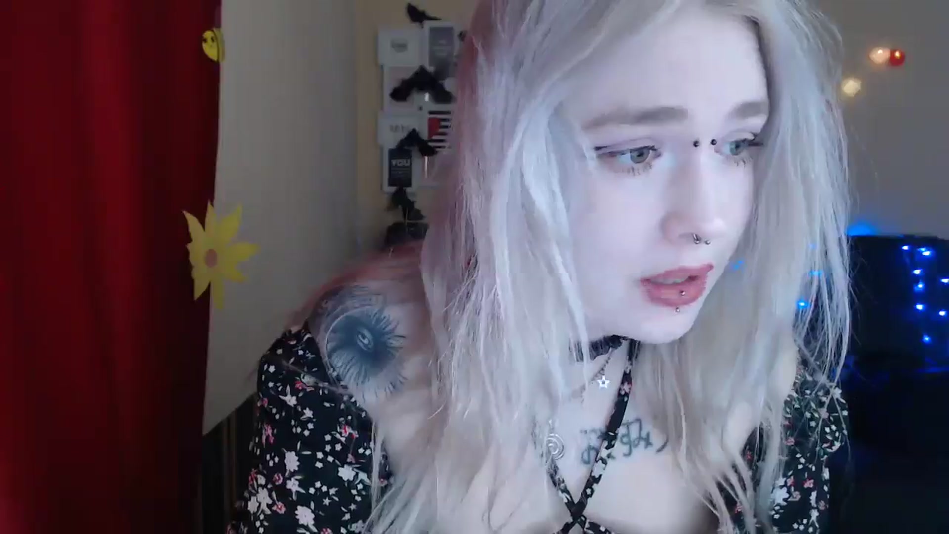 Gallery image thumbnail from Killinna's myfreecams stream on, 03/22/2025, 13:45 image 6 of 20