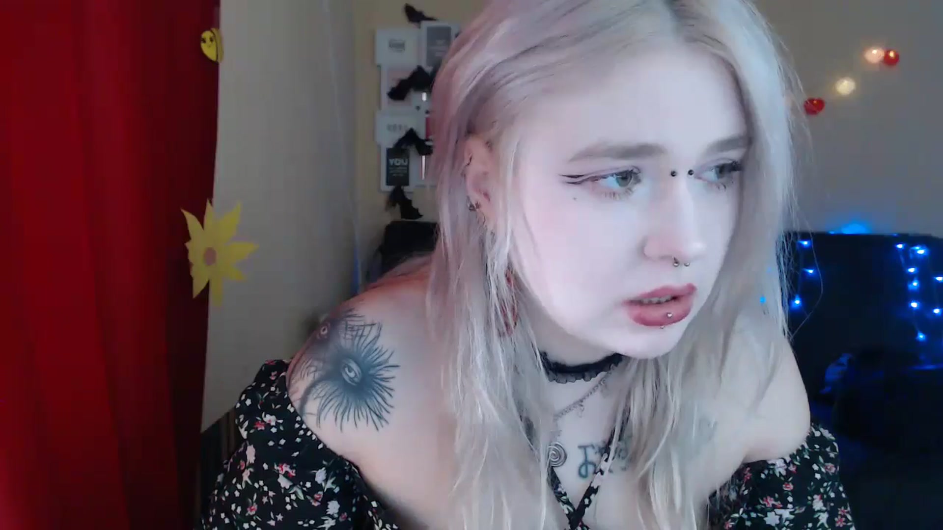 Gallery image thumbnail from Killinna's myfreecams stream on, 03/22/2025, 13:45 image 3 of 20