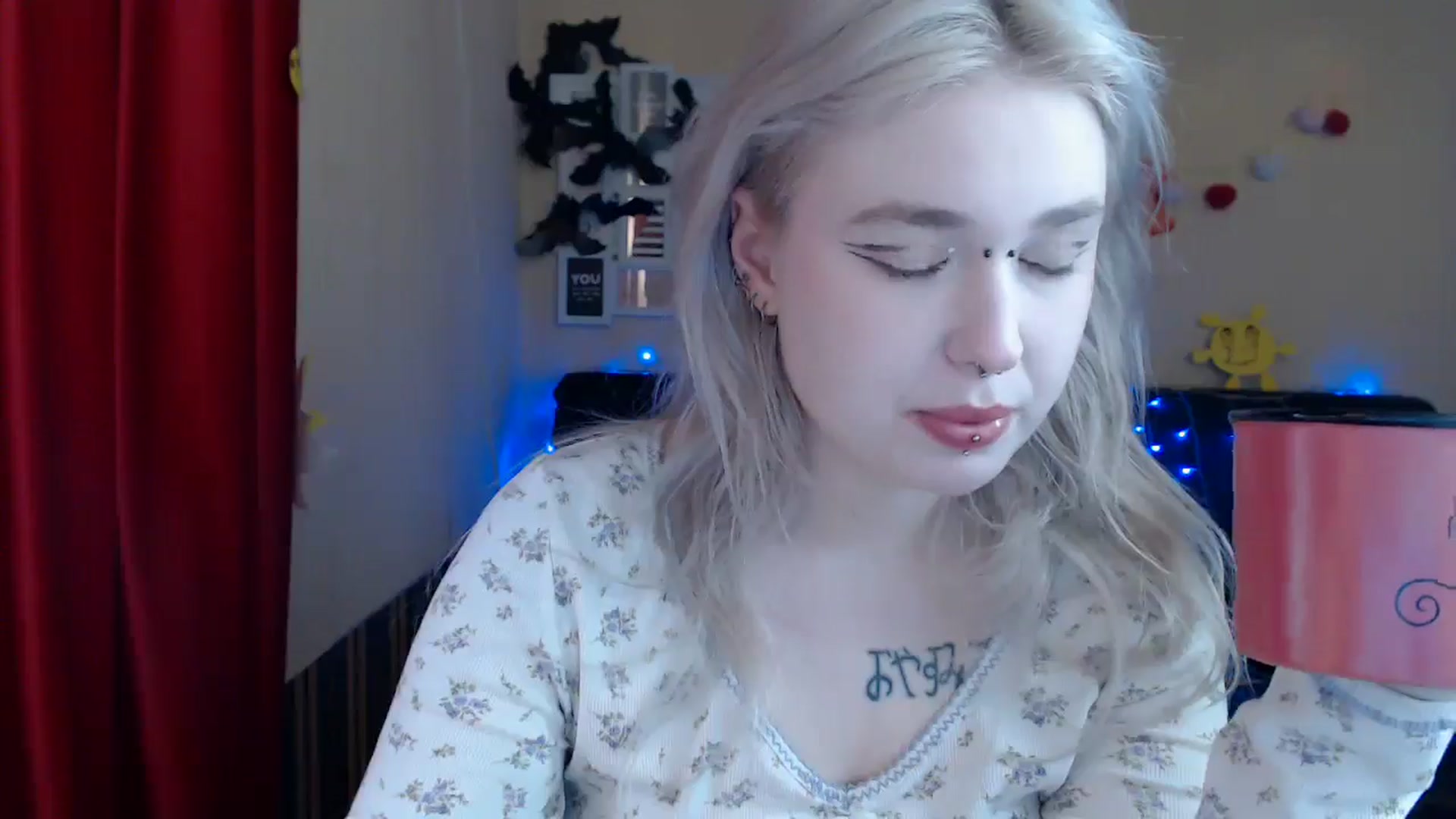Gallery image thumbnail from Killinna's myfreecams stream on, 03/27/2025, 14:41 image 10 of 20