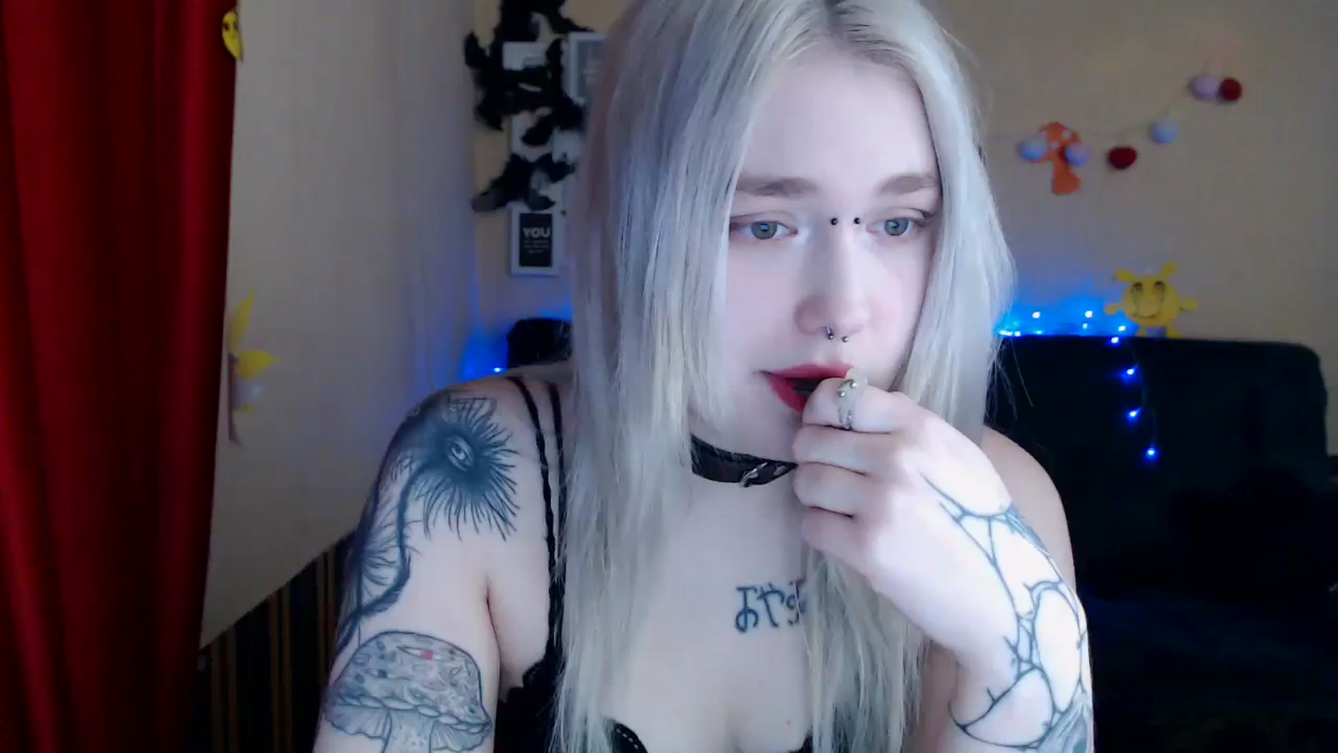 Gallery image thumbnail from Killinna's myfreecams stream on, 03/31/2025, 12:40 image 6 of 20