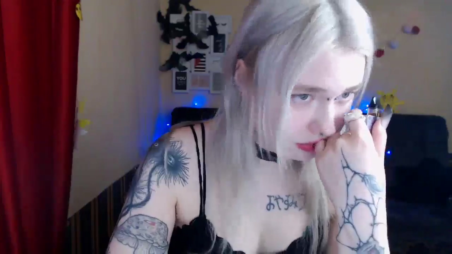 Gallery image thumbnail from Killinna's myfreecams stream on, 03/31/2025, 12:40 image 20 of 20