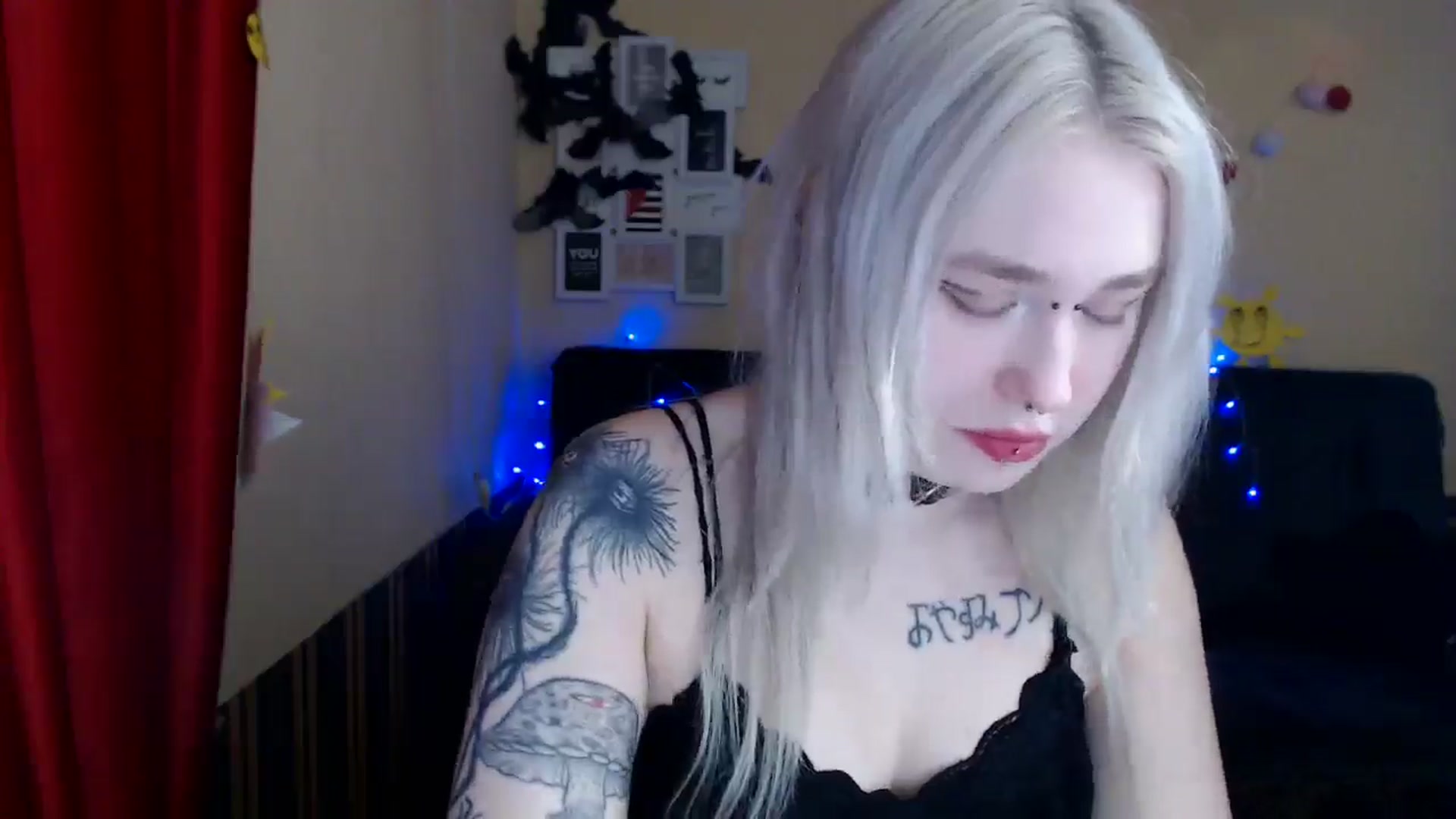 Gallery image thumbnail from Killinna's myfreecams stream on, 03/31/2025, 12:40 image 13 of 20