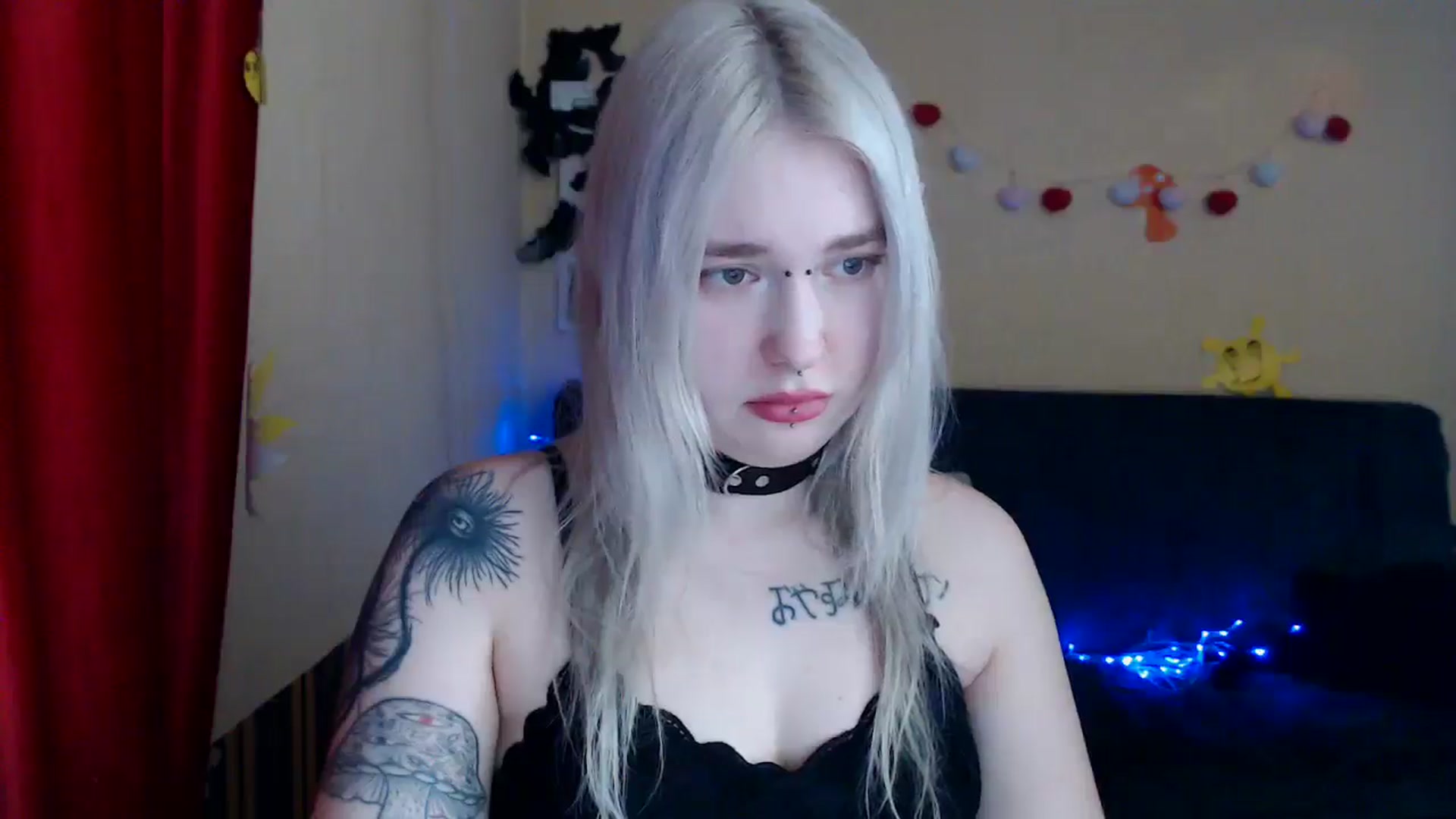 Gallery image thumbnail from Killinna's myfreecams stream on, 03/31/2025, 15:12 image 8 of 20