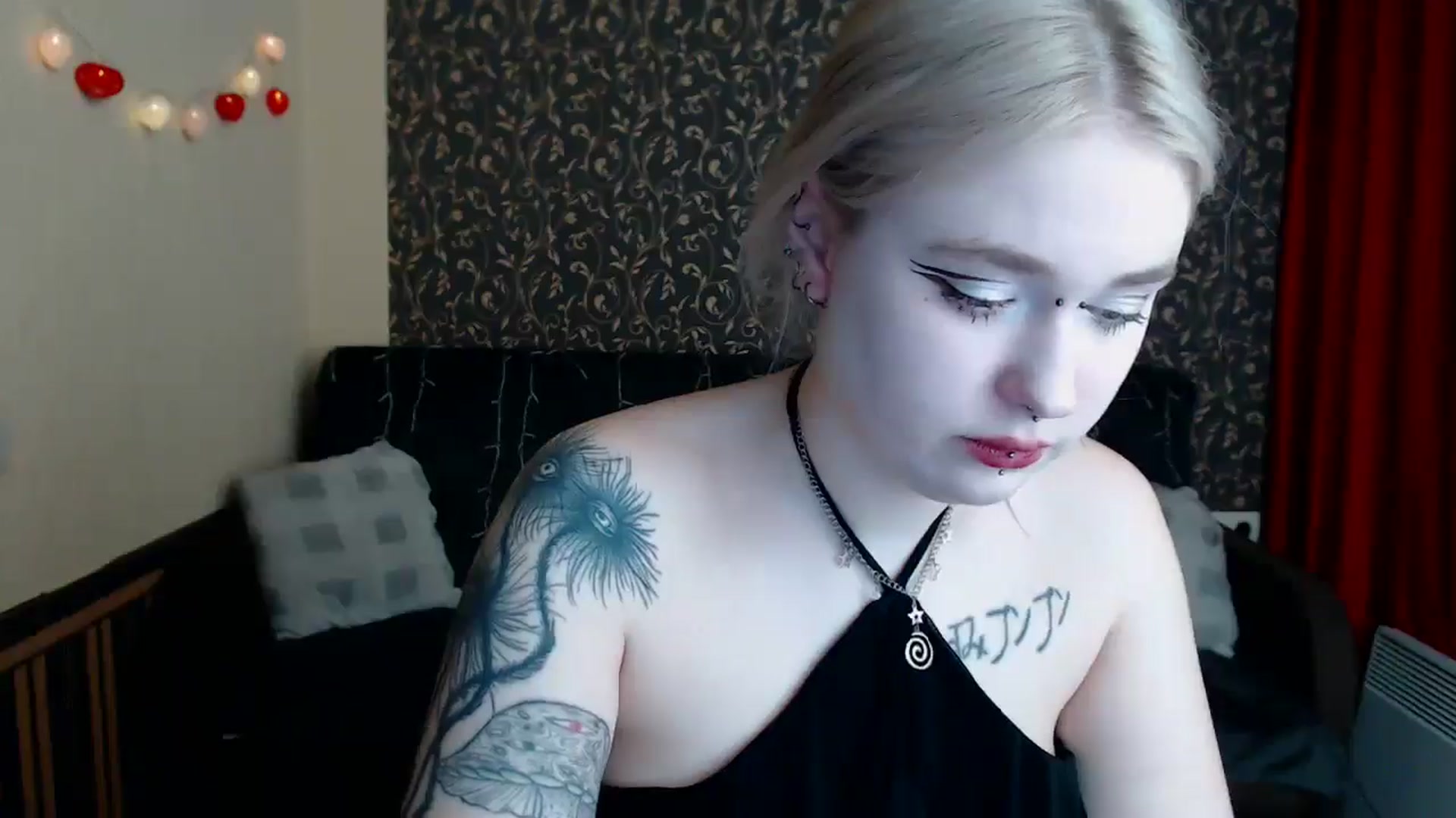 Gallery image thumbnail from Killinna's myfreecams stream on, 04/03/2025, 15:58 image 20 of 20