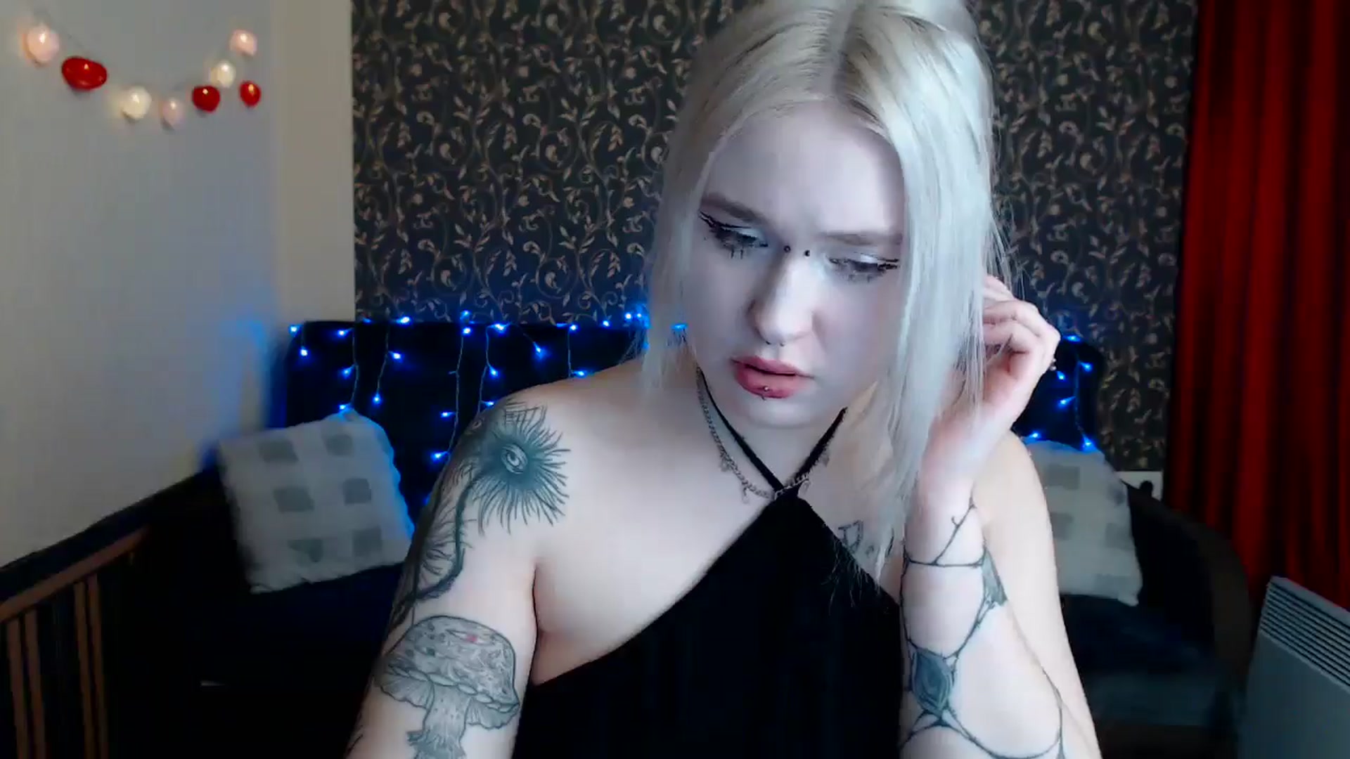 Gallery image thumbnail from Killinna's myfreecams stream on, 04/03/2025, 15:58 image 2 of 20