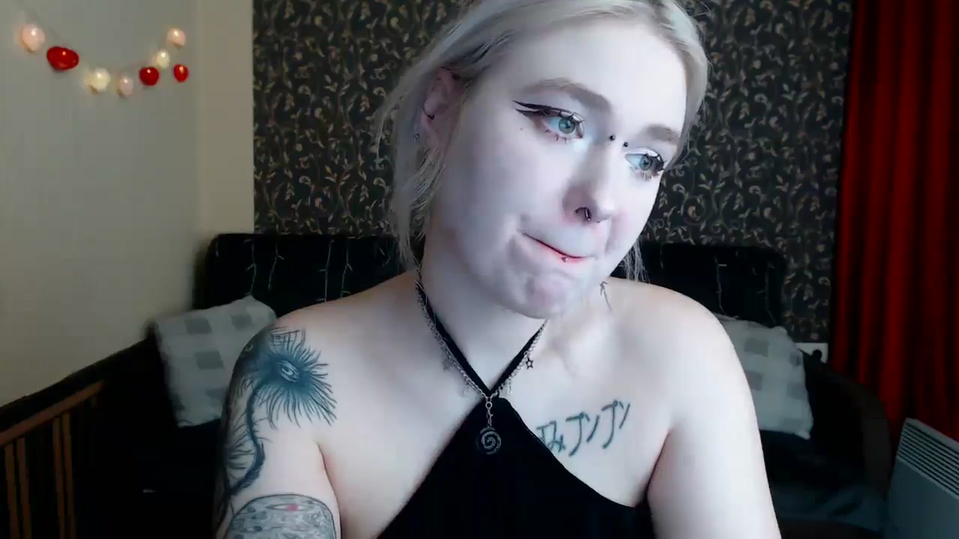 Gallery image thumbnail from Killinna's myfreecams stream on, 04/03/2025, 15:58 image 8 of 20