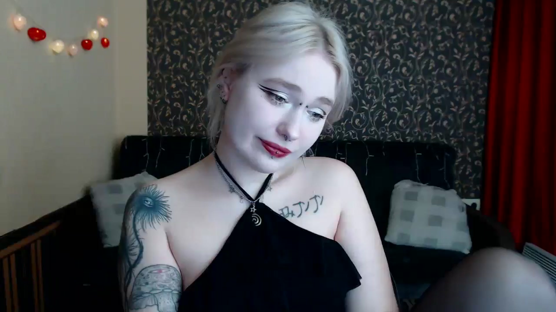 Gallery image thumbnail from Killinna's myfreecams stream on, 04/03/2025, 15:58 image 10 of 20
