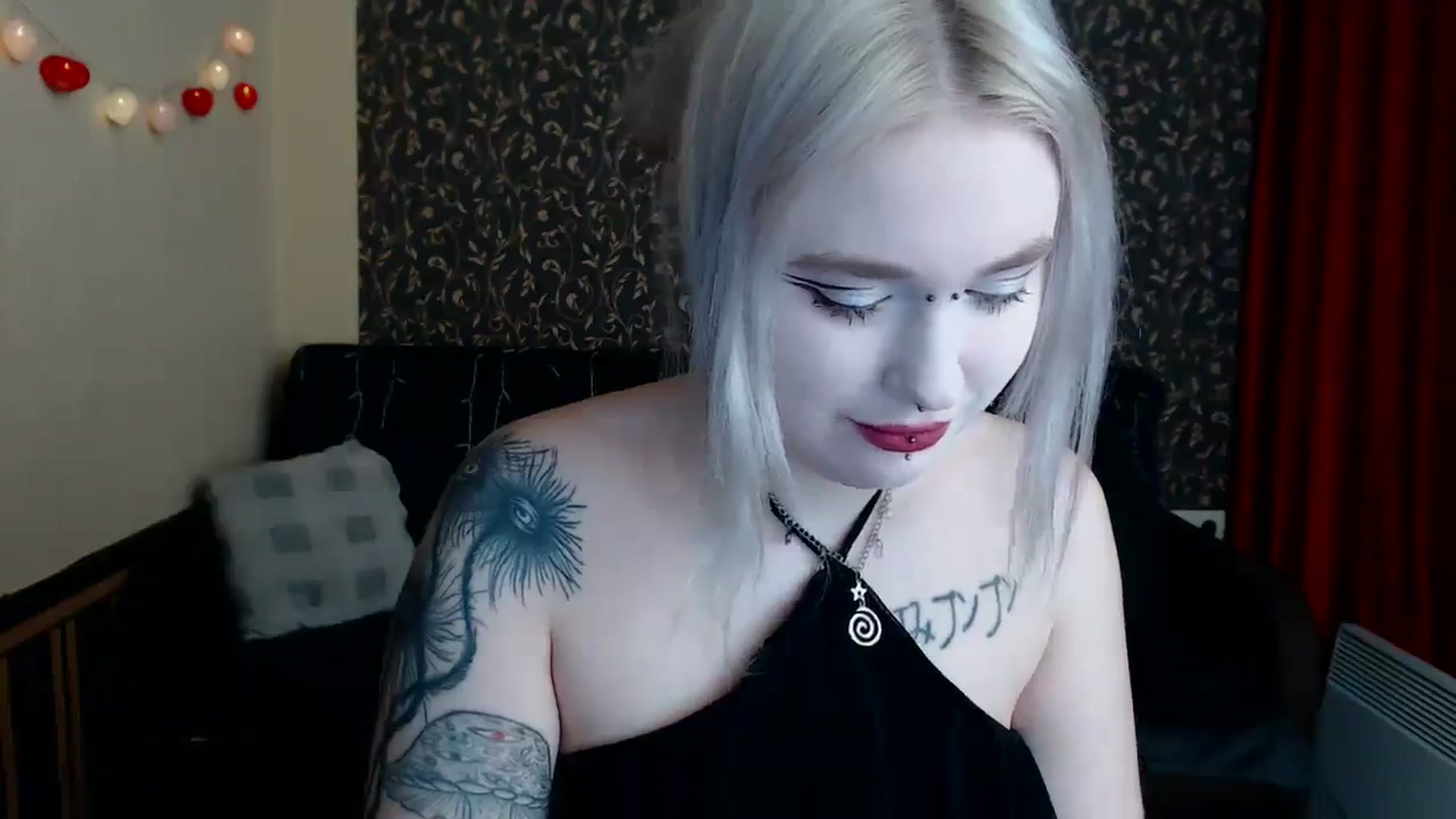 Gallery image thumbnail from Killinna's myfreecams stream on, 04/03/2025, 16:52 image 19 of 20