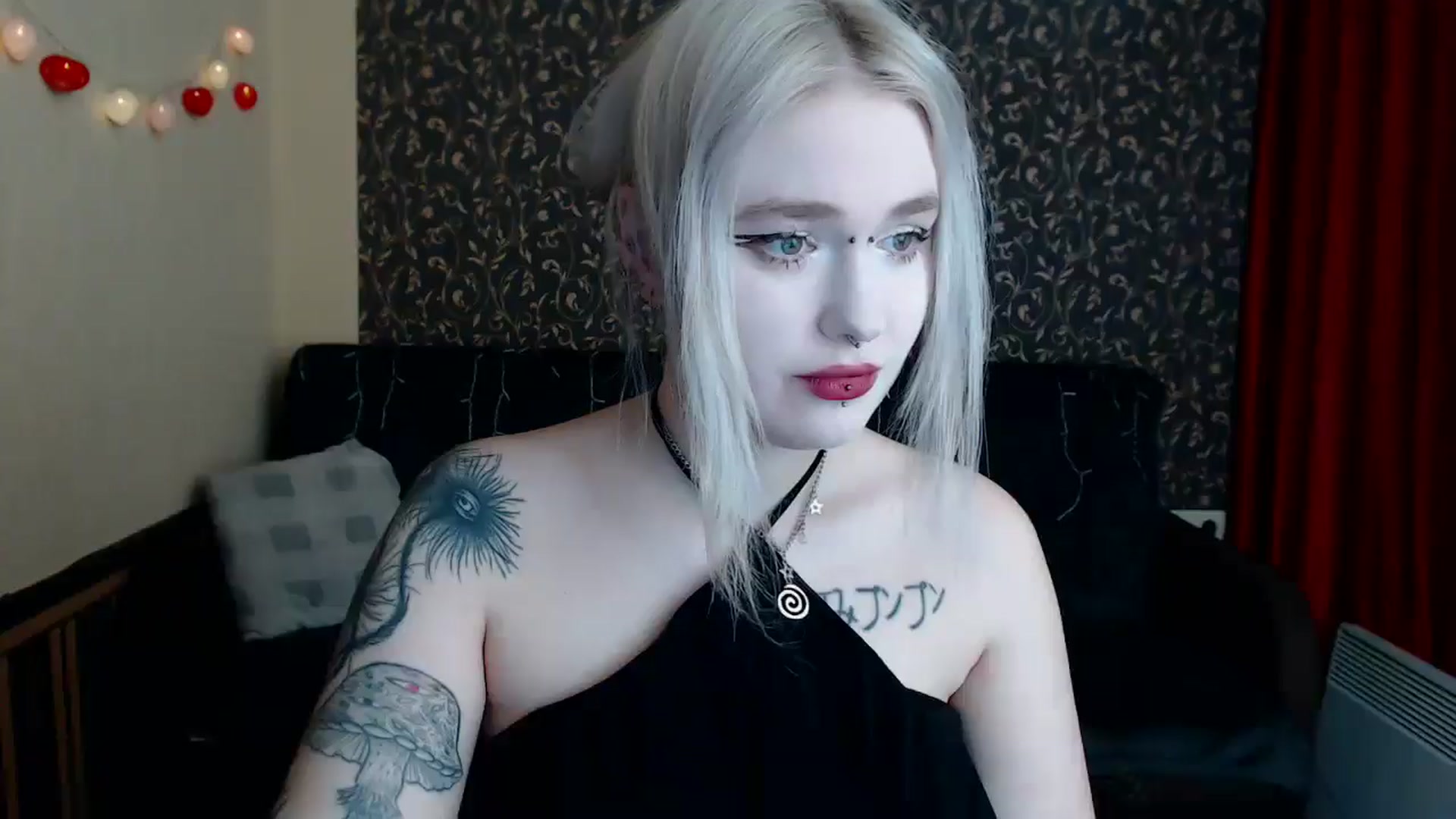 Gallery image thumbnail from Killinna's myfreecams stream on, 04/03/2025, 16:52 image 14 of 20