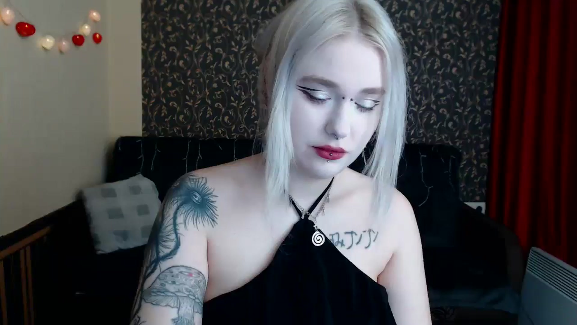 Gallery image thumbnail from Killinna's myfreecams stream on, 04/03/2025, 16:52 image 12 of 20