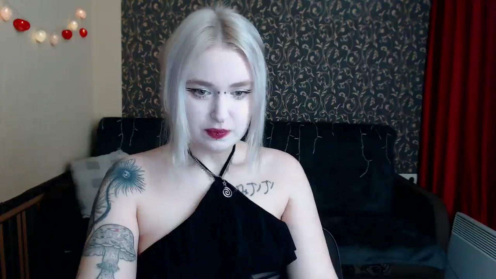 Gallery image thumbnail from Killinna's myfreecams stream on, 04/03/2025, 16:52 image 6 of 20