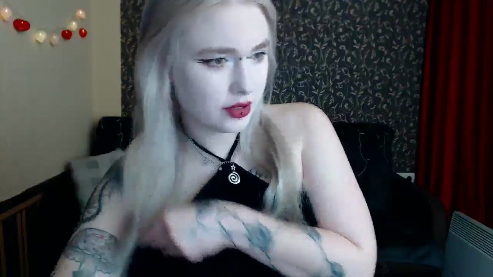 Gallery image thumbnail from Killinna's myfreecams stream on, 04/03/2025, 16:52 image 2 of 20