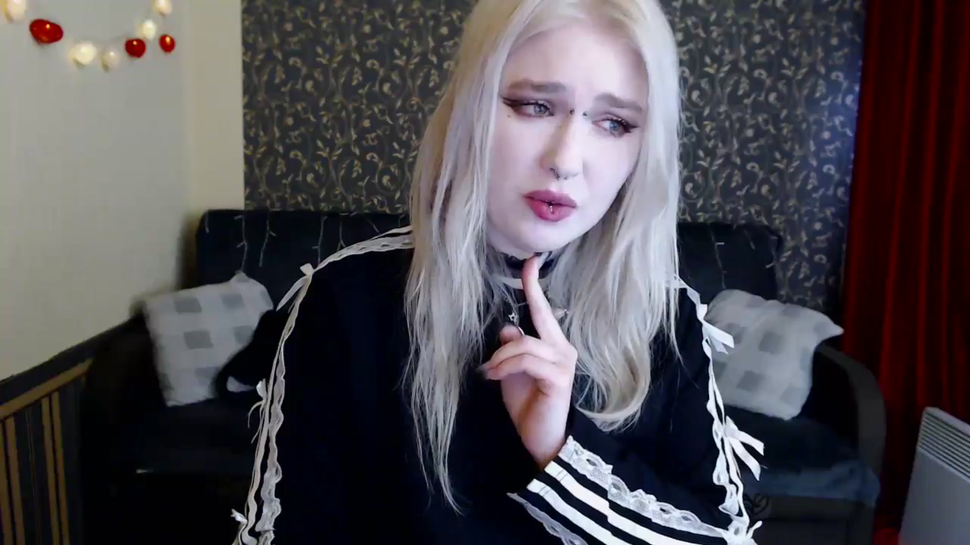 Gallery image thumbnail from Killinna's myfreecams stream on, 04/06/2025, 13:37 image 10 of 20