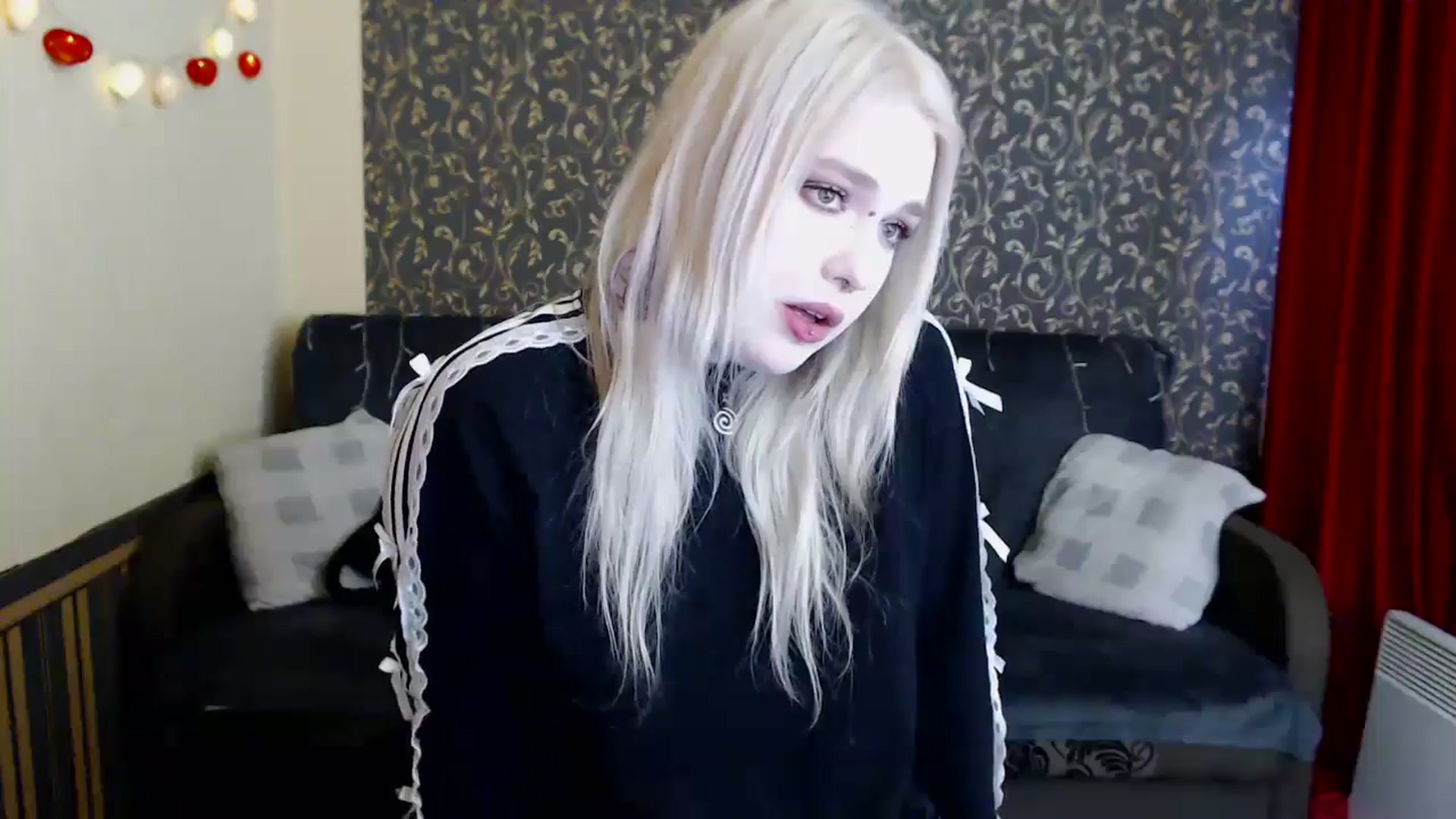 Gallery image thumbnail from Killinna's myfreecams stream on, 04/06/2025, 13:37 image 16 of 20