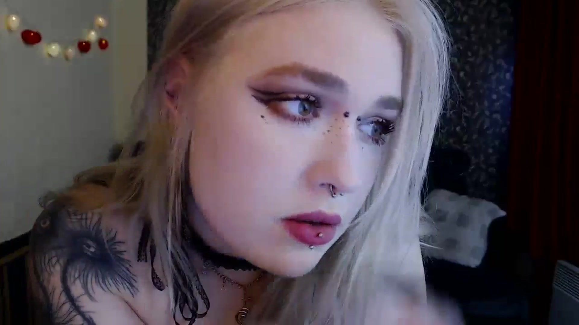 Gallery image thumbnail from Killinna's myfreecams stream on, 04/06/2025, 13:37 image 8 of 20