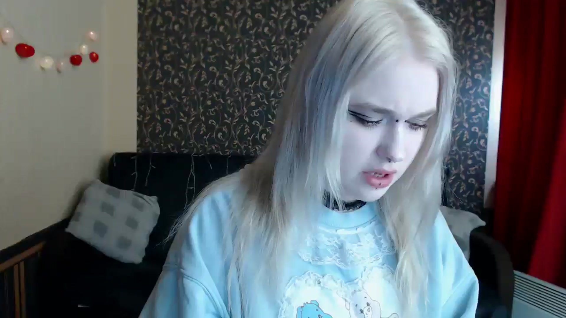 Gallery image thumbnail from Killinna's myfreecams stream on, 04/07/2025, 12:40 image 5 of 20
