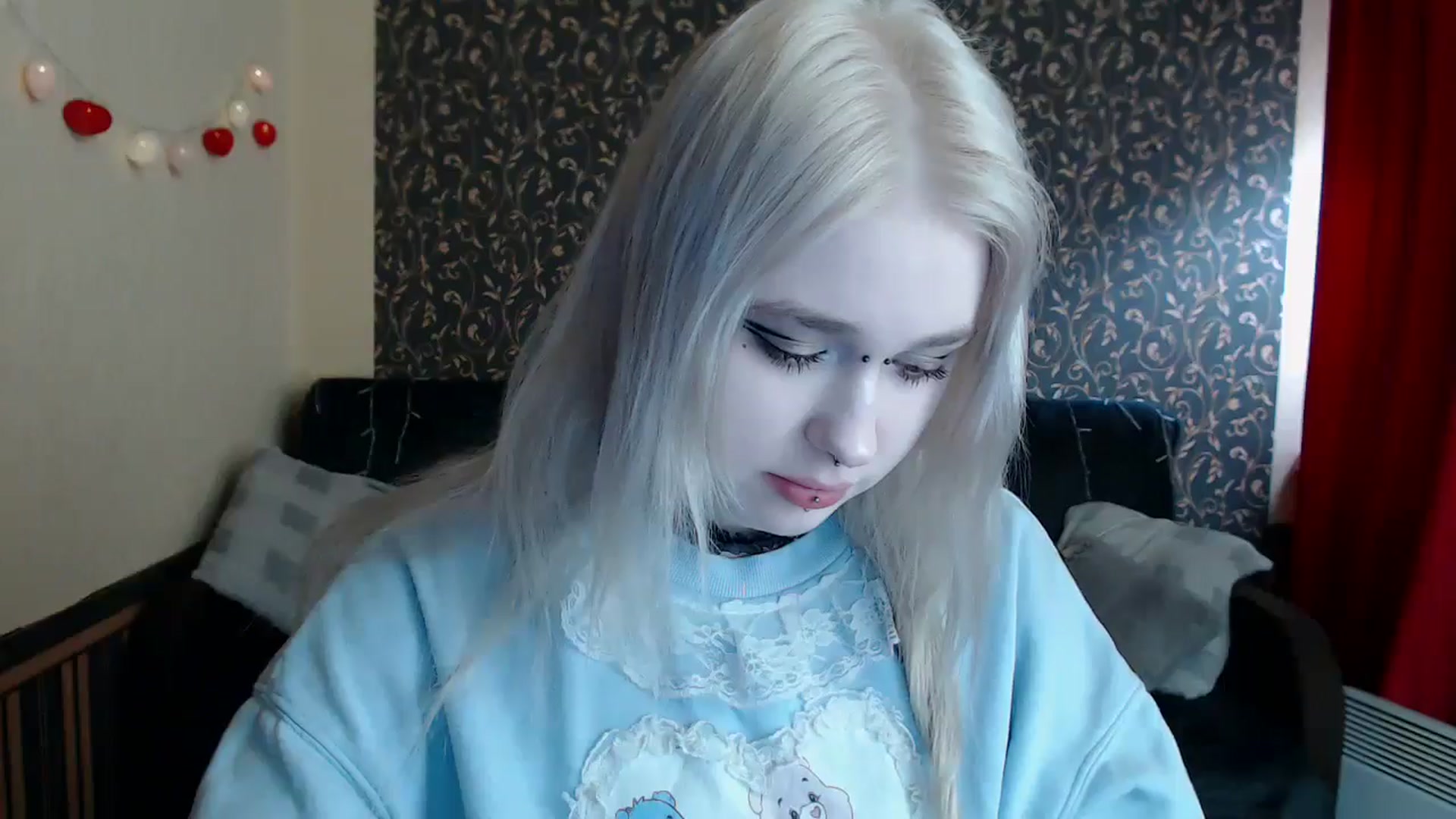 Gallery image thumbnail from Killinna's myfreecams stream on, 04/07/2025, 12:40 image 9 of 20
