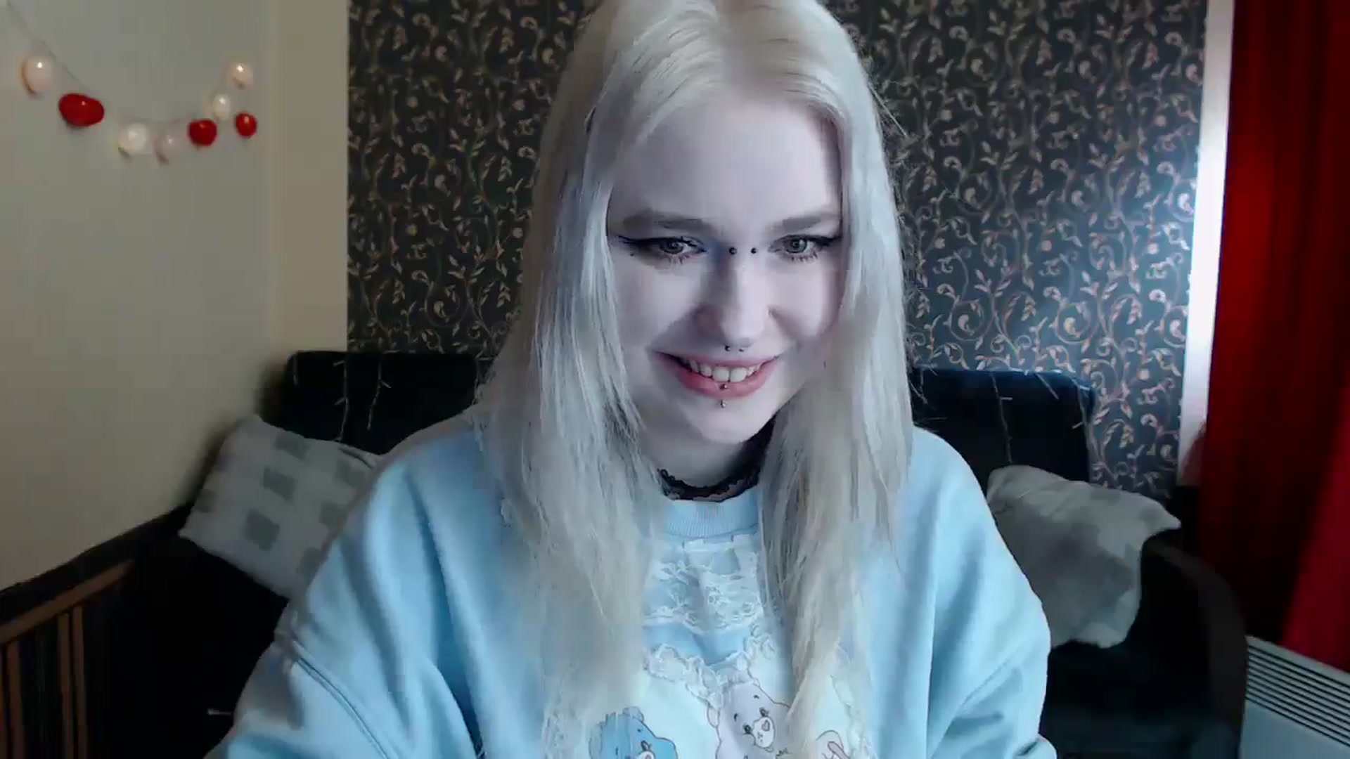 Gallery image thumbnail from Killinna's myfreecams stream on, 04/07/2025, 12:40 image 10 of 20