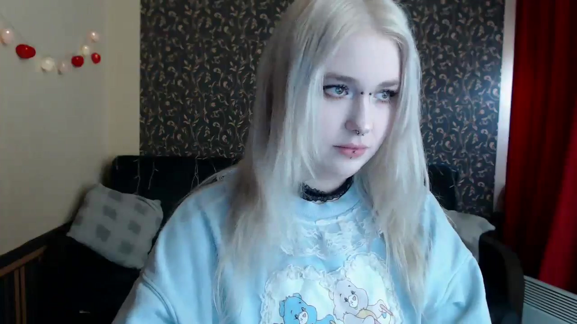 Gallery image thumbnail from Killinna's myfreecams stream on, 04/07/2025, 12:40 image 6 of 20