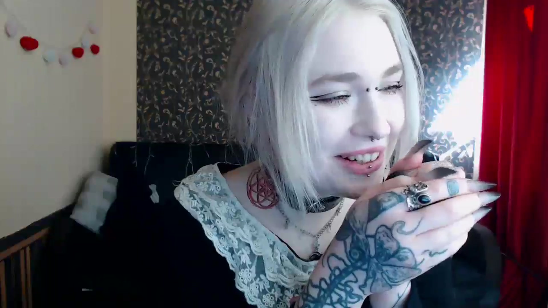 Gallery image thumbnail from Killinna's myfreecams stream on, 04/09/2025, 12:51 image 17 of 20