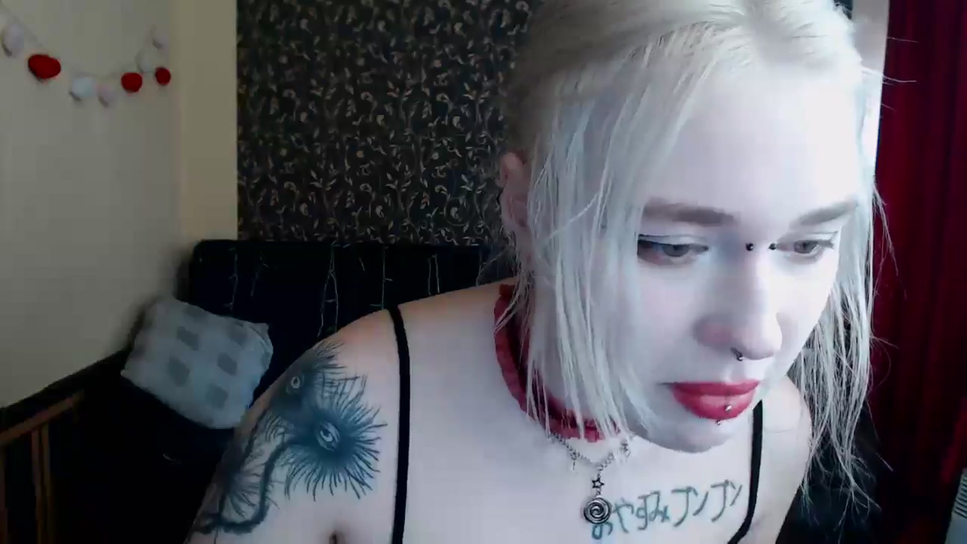 Gallery image thumbnail from Killinna's myfreecams stream on, 04/10/2025, 12:38 image 17 of 20