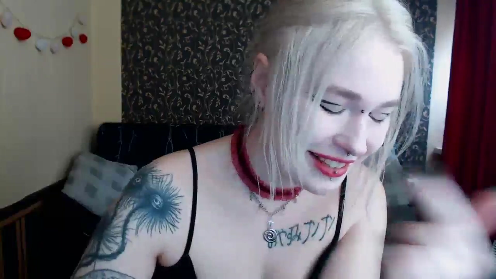 Gallery image thumbnail from Killinna's myfreecams stream on, 04/10/2025, 12:38 image 20 of 20