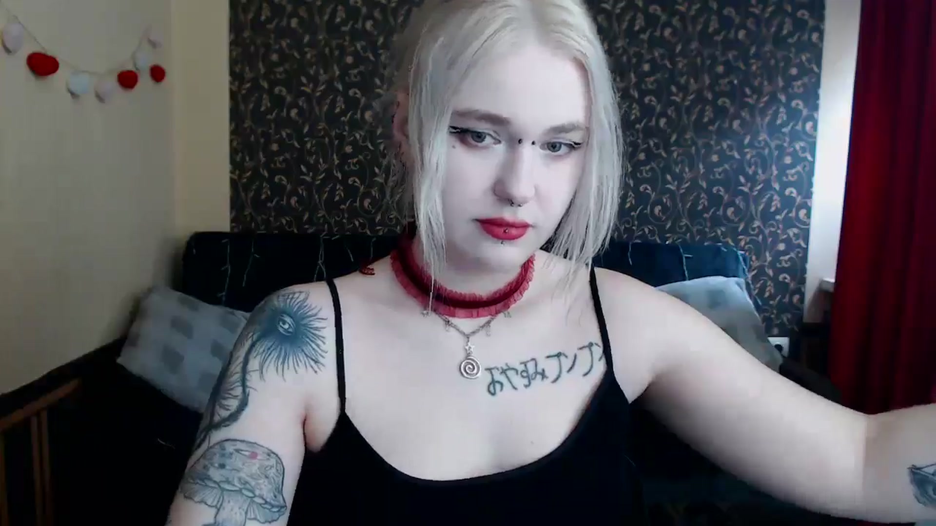 Gallery image thumbnail from Killinna's myfreecams stream on, 04/10/2025, 12:38 image 11 of 20