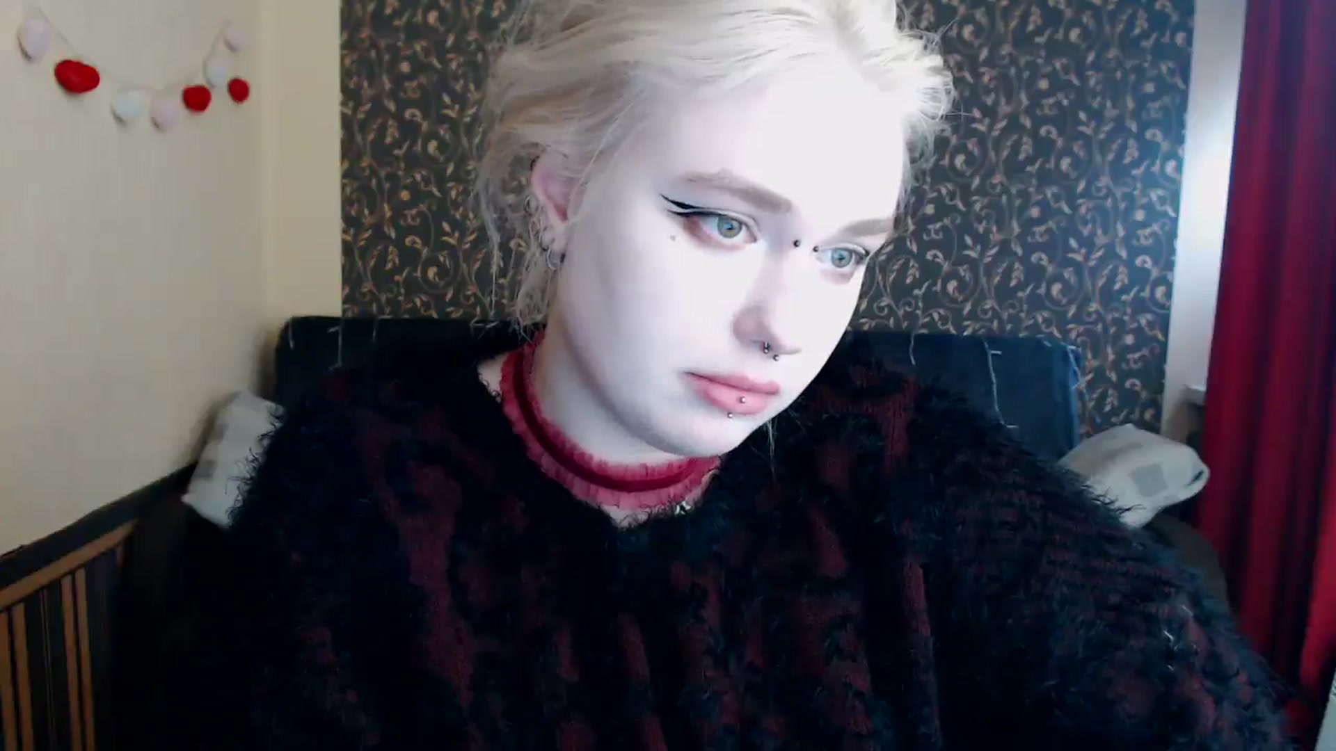 Gallery image thumbnail from Killinna's myfreecams stream on, 04/10/2025, 14:48 image 5 of 20